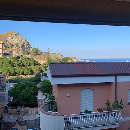 Residence La Fenice Ff Джардини Наксос Екстериор снимка