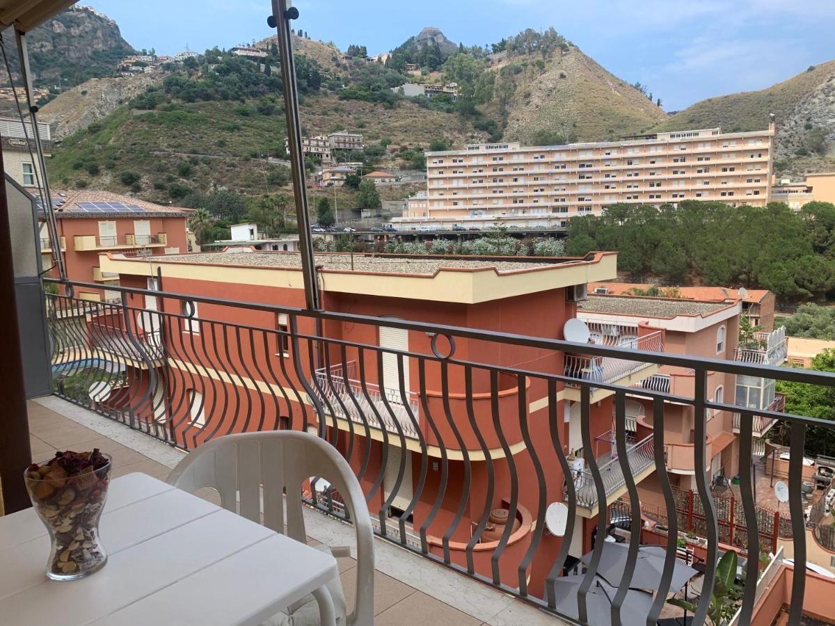 Residence La Fenice Ff Джардини Наксос Екстериор снимка