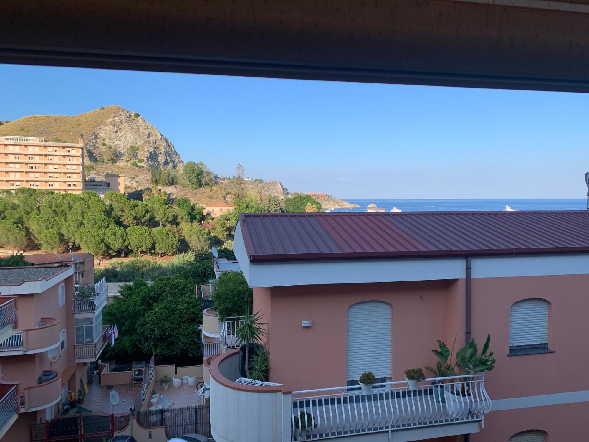 Residence La Fenice Ff Джардини Наксос Екстериор снимка